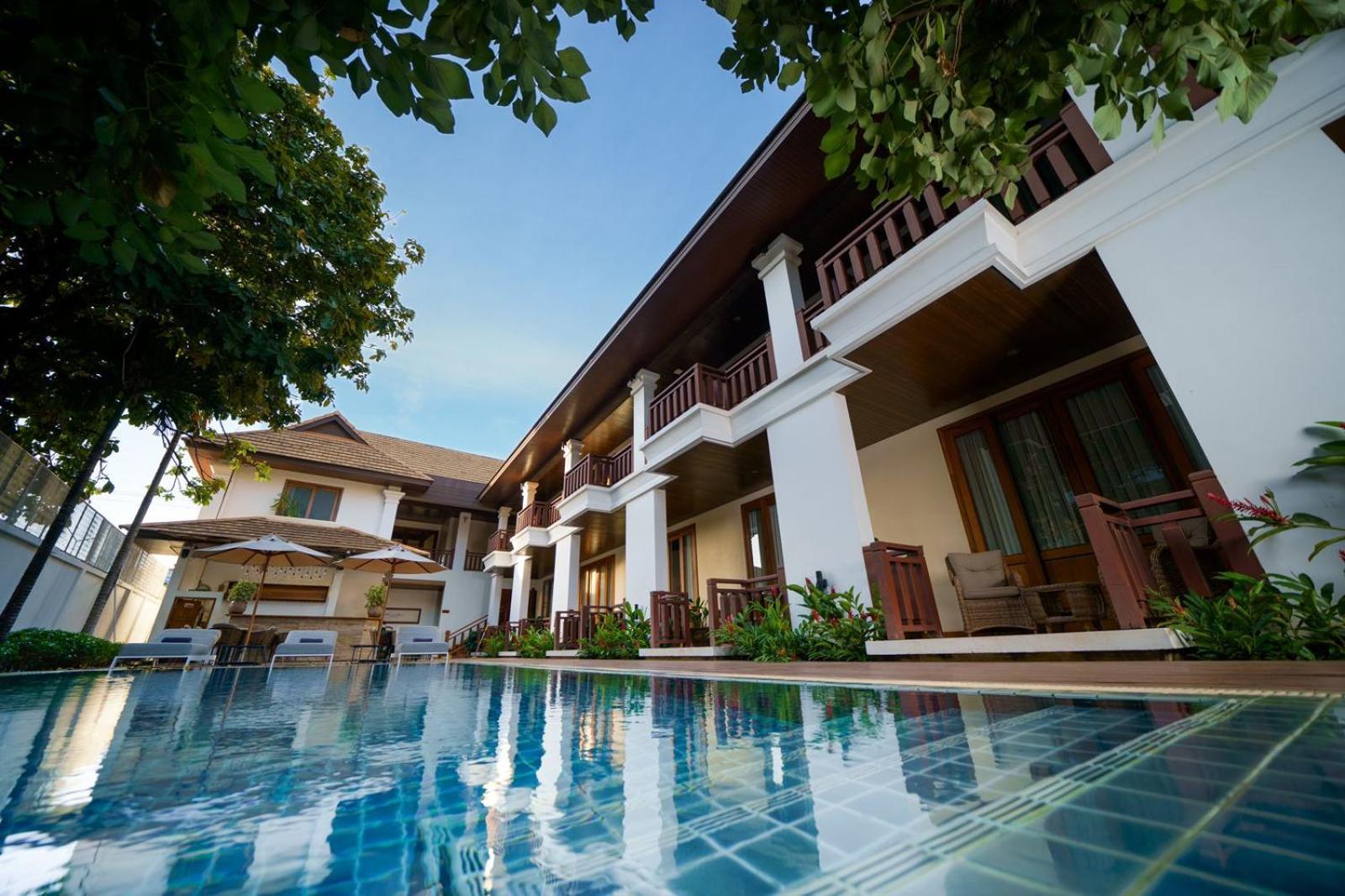 Athena Hotel Pakse Buitenkant foto