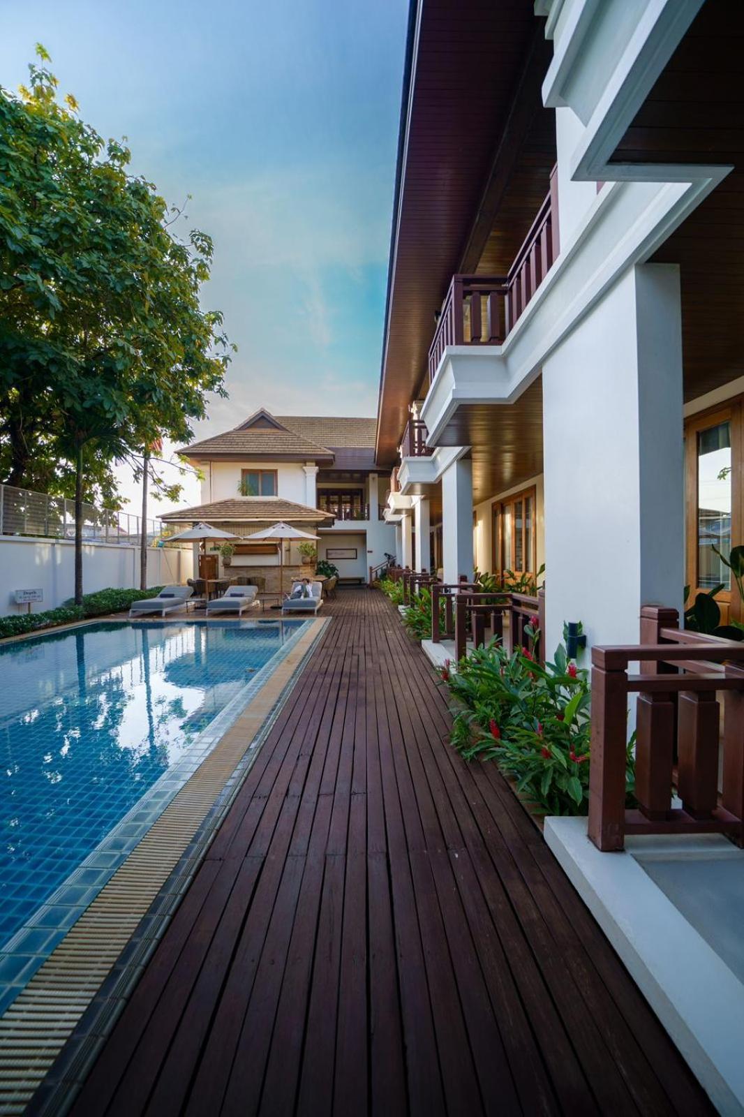 Athena Hotel Pakse Buitenkant foto